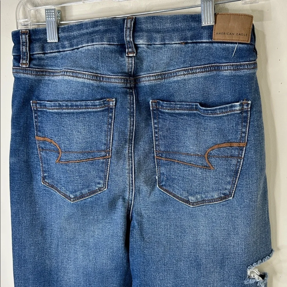 AMERICAN EAGLE Curvy Super High Rise Jegging Distressed Raw Hem Size 8